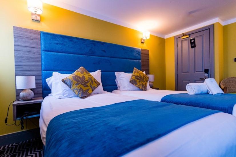 Stonecross Manor Hotel Kendal Zewnętrze zdjęcie