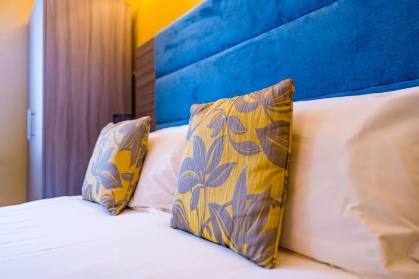 Stonecross Manor Hotel Kendal Zewnętrze zdjęcie