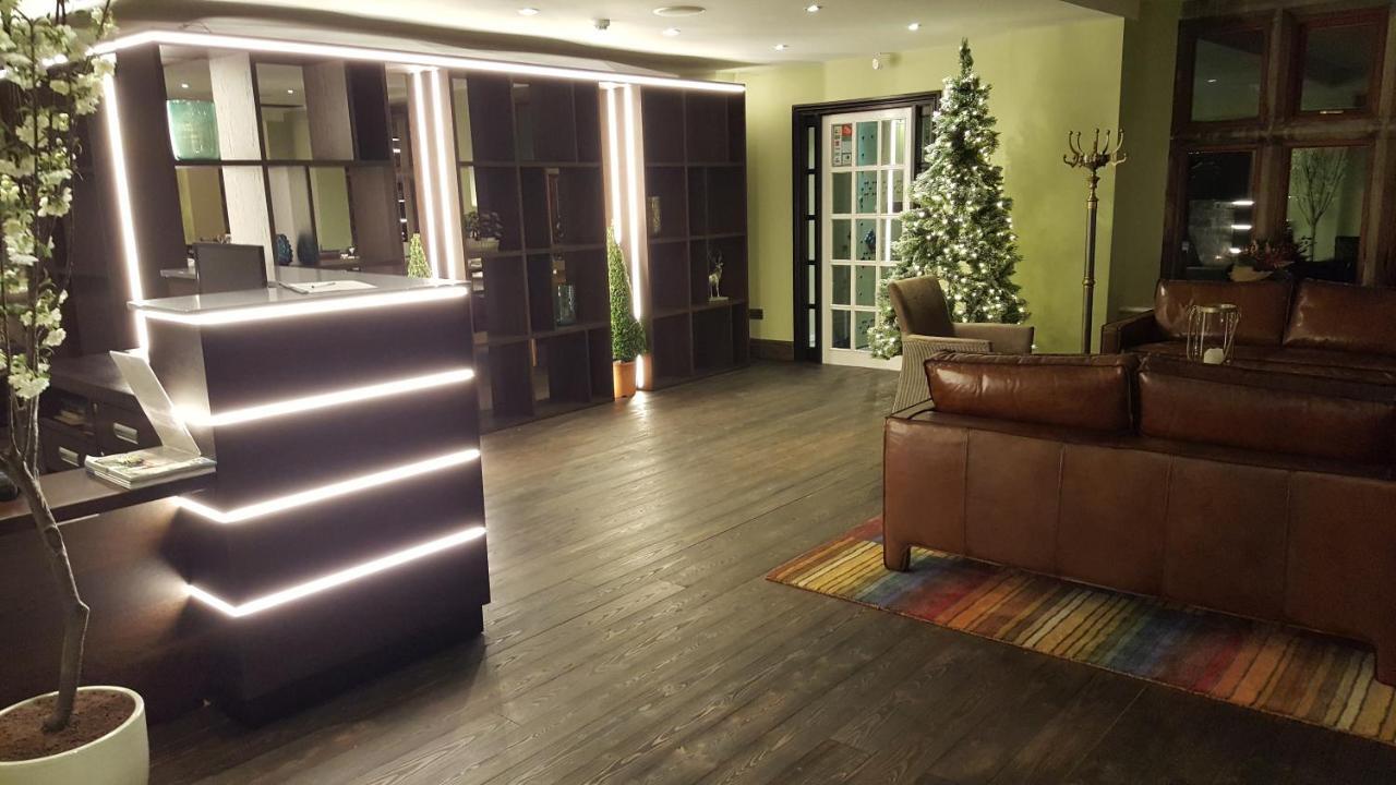 Stonecross Manor Hotel Kendal Zewnętrze zdjęcie